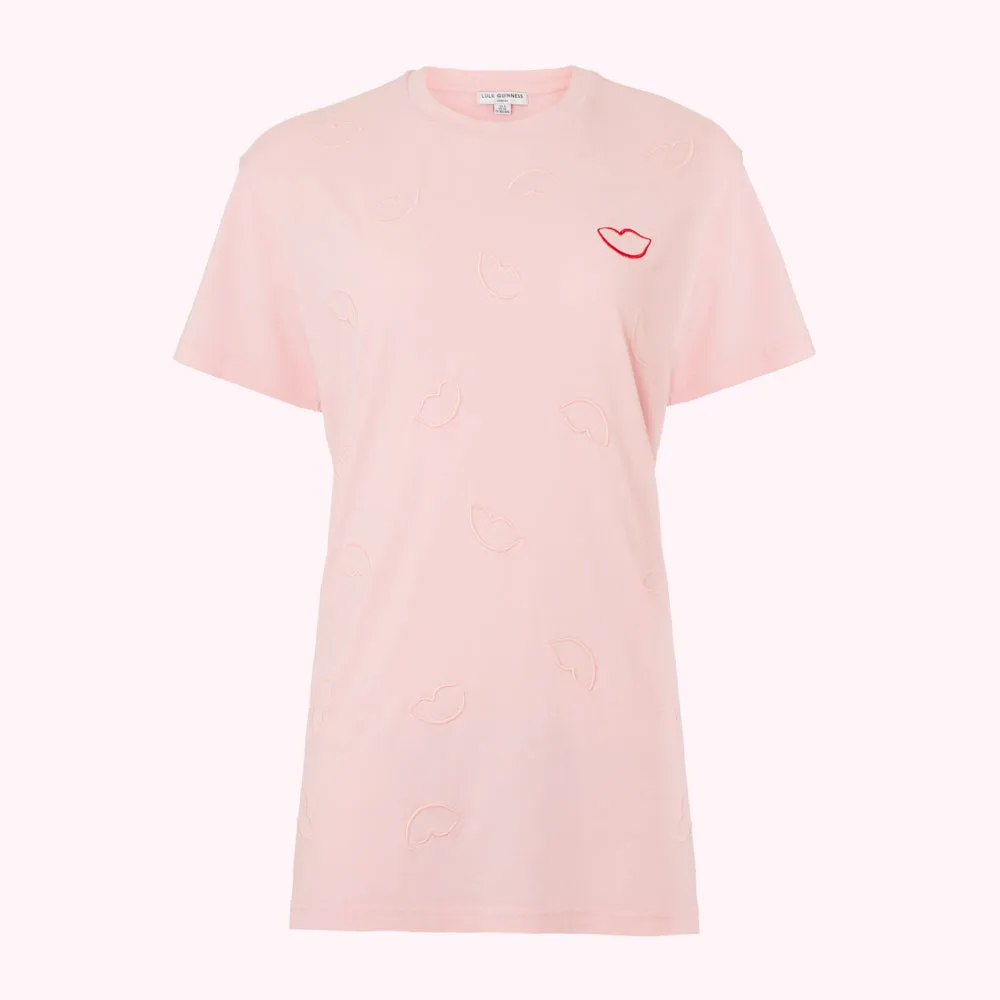 BLUSH EMBROIDERED LIP MACIE T-SHIRT